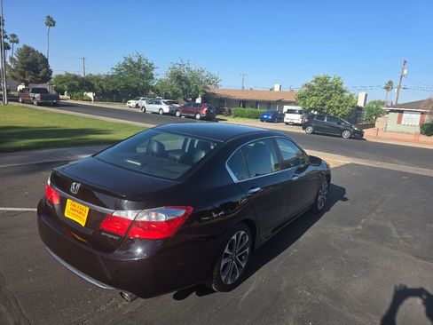 Used 2015 Honda Accord Sport image 5