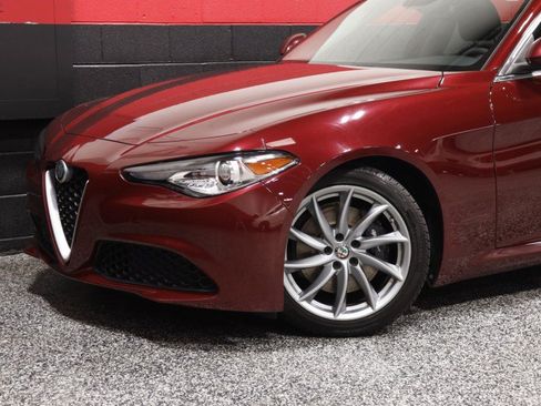 Used 2017 Alfa Romeo Giulia w/ Cold Weather Package RWD image 20