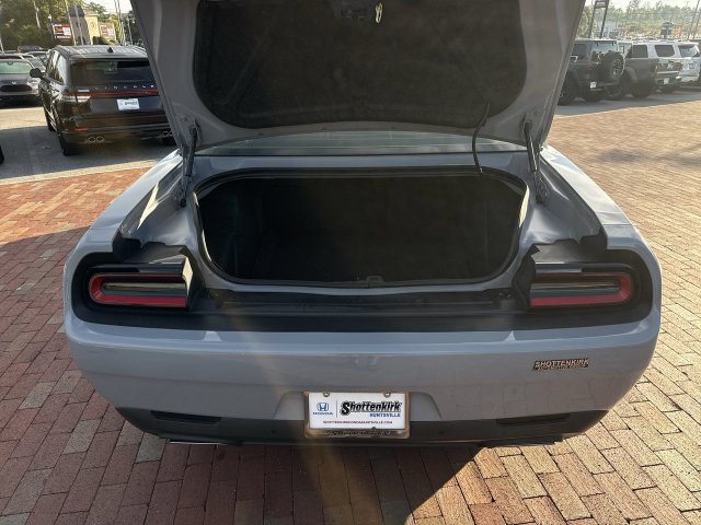 Used 2021 Dodge Challenger R/T Scat Pack w/ Dynamics Package RWD image 27