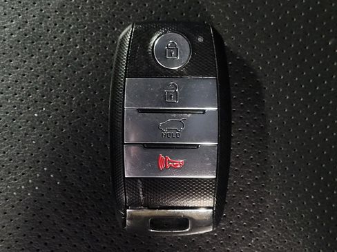 Used 2015 Kia Soul ! w/ Sun & Sound Package FWD image 32