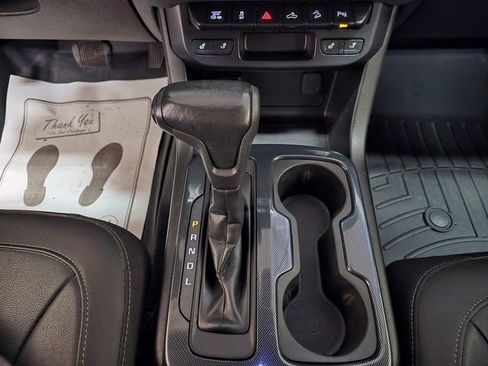 Used 2019 Chevrolet Colorado Z71 image 24