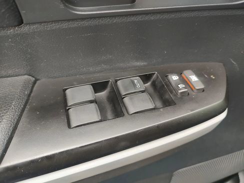 Used 2018 Toyota Tundra SR5 w/ SR5 Upgrade Package image 14