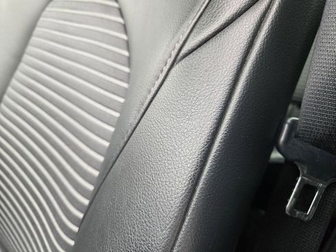 Used 2023 Toyota Camry SE image 13