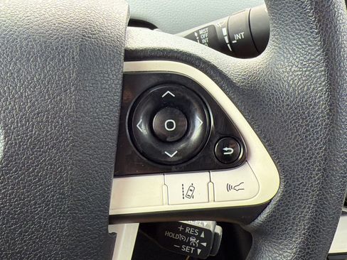 Used 2017 Toyota Prius One FWD image 18