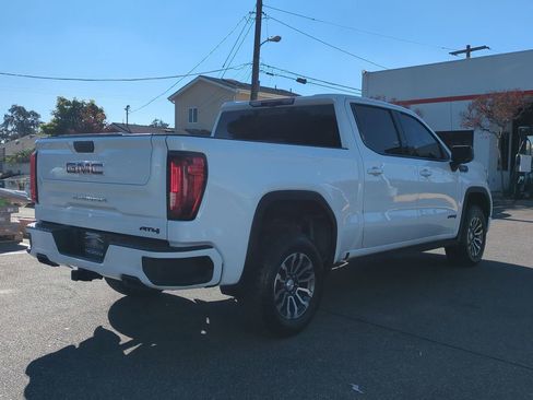 Certified 2021 GMC Sierra 1500 AT4 w/ AT4 Premium Package image 7