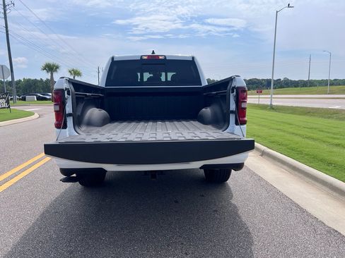 Certified 2025 RAM 1500 Big Horn AWD/4WD image 9