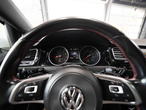 Used 2018 Volkswagen GTI SE w/ SE Leather Package FWD image 15