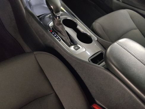 Used 2025 Chevrolet Malibu LT FWD image 26