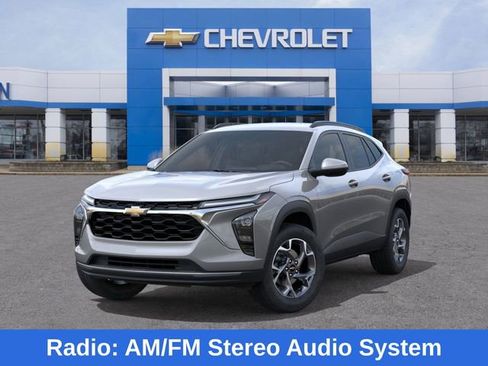 New 2026 Chevrolet Trax LT w/ Driver Confidence Package image 7