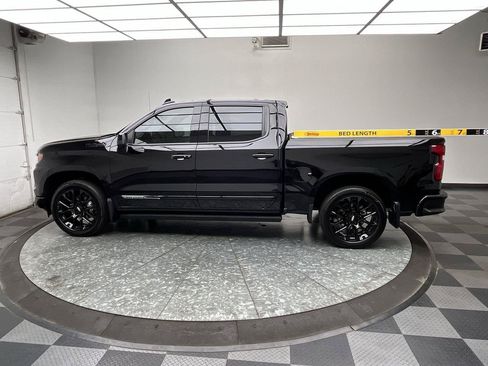 Certified 2024 Chevrolet Silverado 1500 High Country w/ High Country Premium Package AWD/4WD image 8