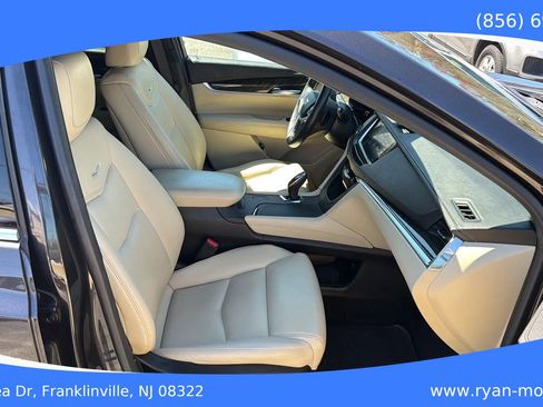 Used 2017 Cadillac XT5 FWD w/ LPO, Wheel Lock Package image 18