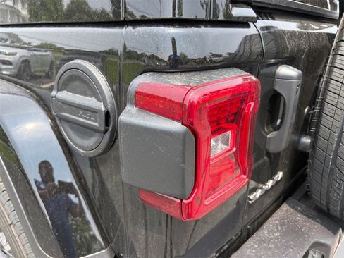 New 2025 Jeep Wrangler Sahara image 21