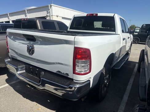 Used 2024 RAM 2500 Big Horn AWD/4WD image 4