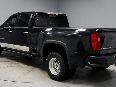 Used 2021 Chevrolet Silverado 3500 High Country image 10