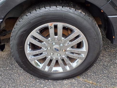 Used 2013 Ford Expedition Limited image 11