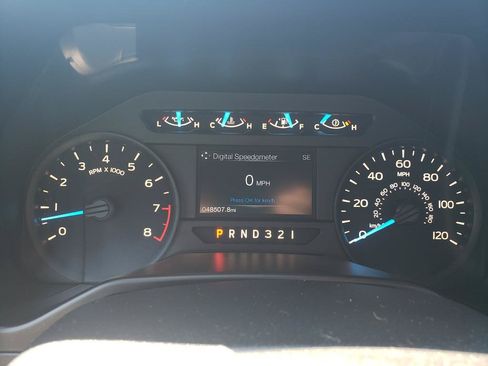 Used 2016 Ford F150 XL w/ Equipment Group 101A Mid AWD/4WD image 26