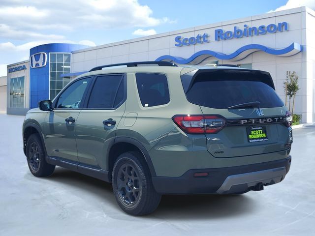 New 2026 Honda Pilot TrailSport image 3