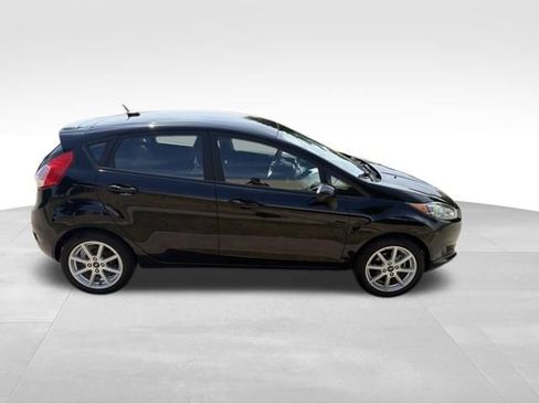 Used 2019 Ford Fiesta SE w/ Equipment Group 201A FWD image 2
