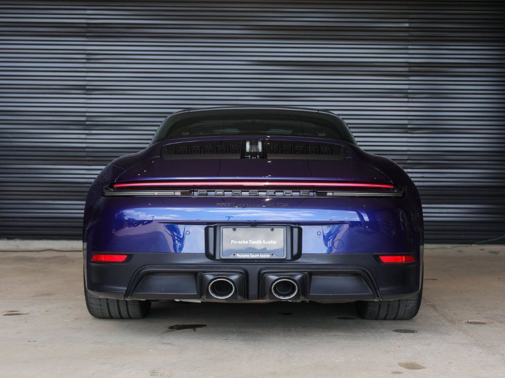 Certified 2025 Porsche 911 Targa 4 GTS AWD/4WD image 6
