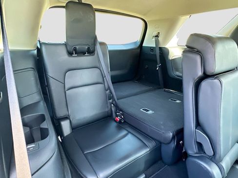 Used 2023 Nissan Pathfinder SL image 31