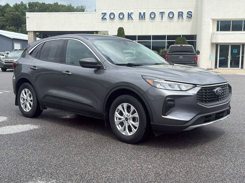 Certified 2024 Ford Escape Active AWD/4WD image 1