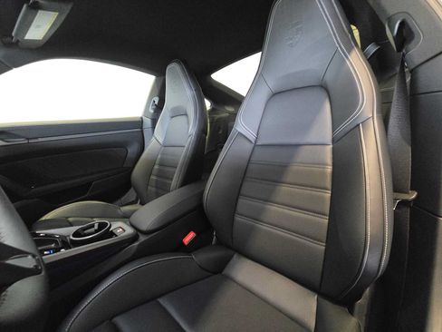 Used 2025 Porsche 911 Carrera S RWD image 5