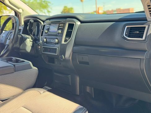 Used 2017 Nissan Titan S RWD image 34