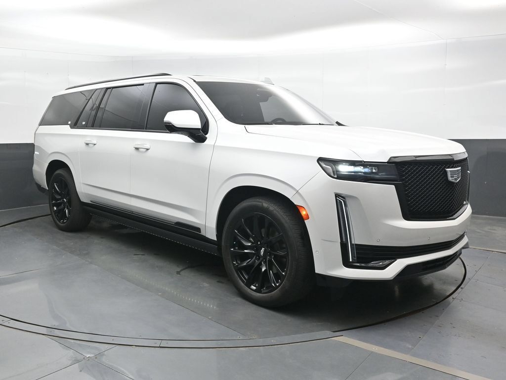 Used 2024 Cadillac Escalade ESV Sport Platinum w/ LPO, ONYX Package AWD/4WD image 5