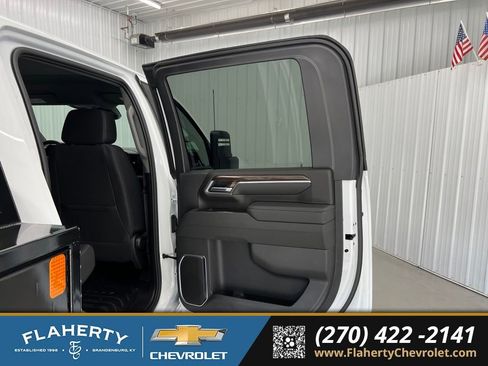 New 2026 Chevrolet Silverado 3500 LT w/ Convenience Package AWD/4WD image 12
