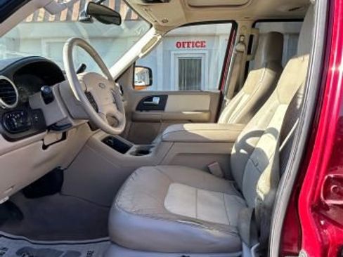 Used 2004 Ford Expedition Eddie Bauer image 8