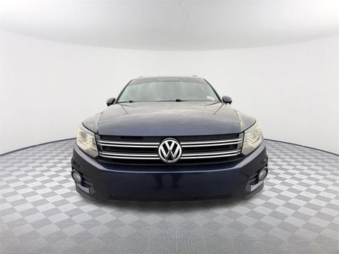 Used 2016 Volkswagen Tiguan SE image 2