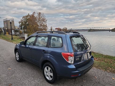 Used 2013 Subaru Forester 2.5X image 3
