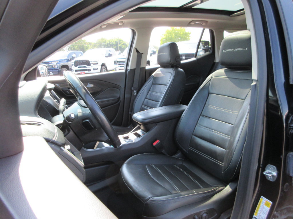 Certified 2022 GMC Terrain Denali w/ Denali Premium Package AWD/4WD image 20
