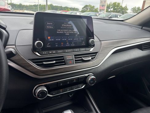 Used 2026 Nissan Altima 2.5 SV FWD image 20