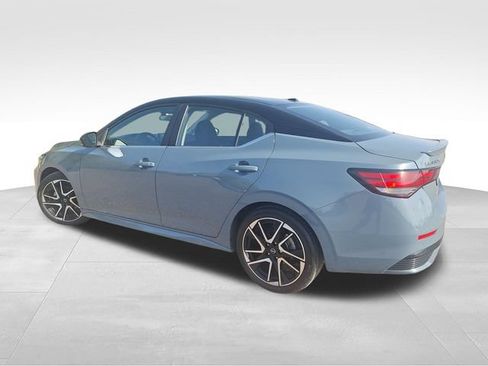 Certified 2024 Nissan Sentra SR FWD image 6