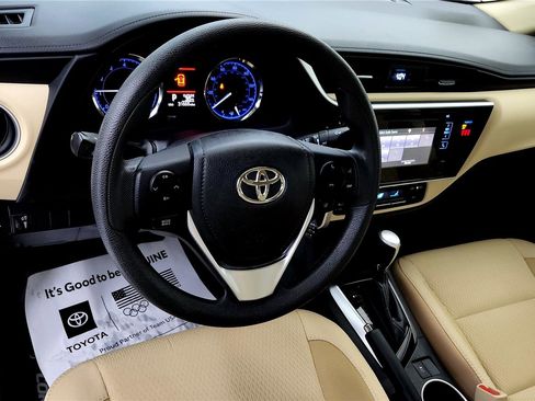 Certified 2018 Toyota Corolla LE image 36