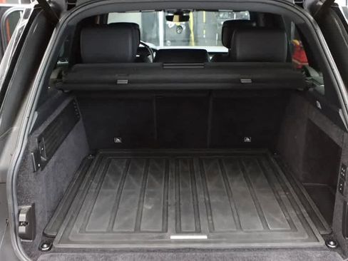 Used 2019 Land Rover Range Rover Supercharged image 18