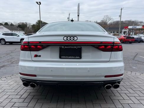 Used 2023 Audi S8 w/ S8 Executive Package image 11
