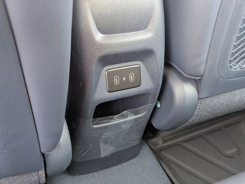 New 2026 Hyundai Venue SEL FWD image 16