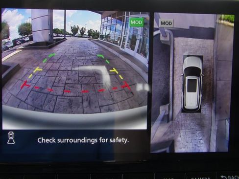 Certified 2023 Nissan Pathfinder SL w/ Black Appearance Package image 38