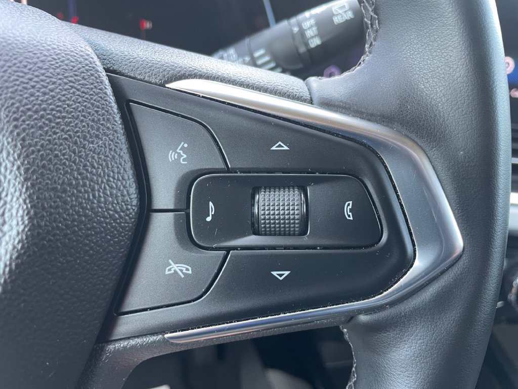 Used 2025 Chevrolet Trax LT w/ Driver Confidence Package FWD image 23