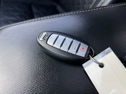 Used 2016 Nissan Maxima Platinum image 31