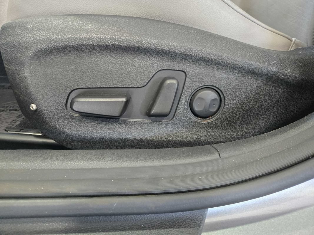 Used 2015 Hyundai Sonata Sport w/ Option Group 03 FWD image 12