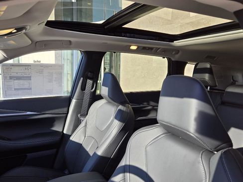 New 2026 INFINITI QX60 Luxe w/ Cargo Package AWD/4WD image 6