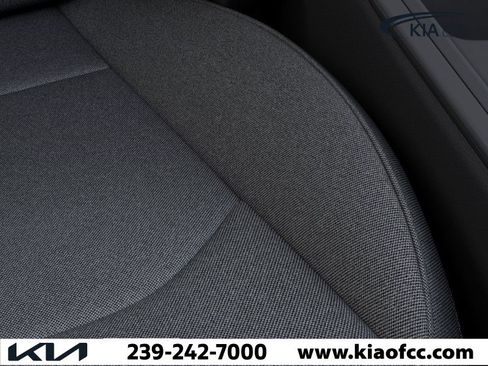 New 2026 Kia K4 LXS image 24