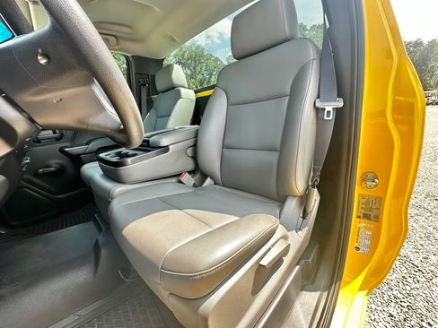 Used 2018 Chevrolet Silverado 1500 W/T RWD image 17