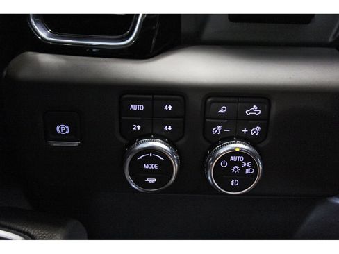 Used 2024 GMC Sierra 1500 Denali AWD/4WD image 22