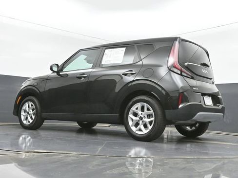 Used 2025 Kia Soul LX w/ LX Technology Package FWD image 43