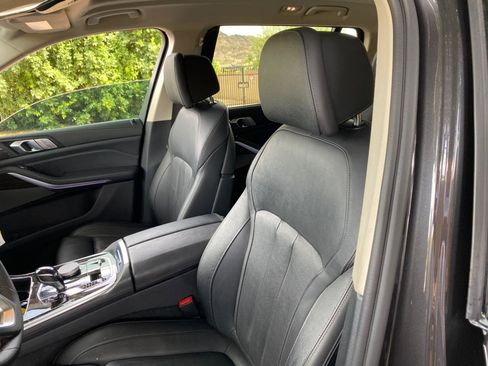 Used 2020 BMW X7 xDrive40i w/ Premium Package AWD/4WD image 29