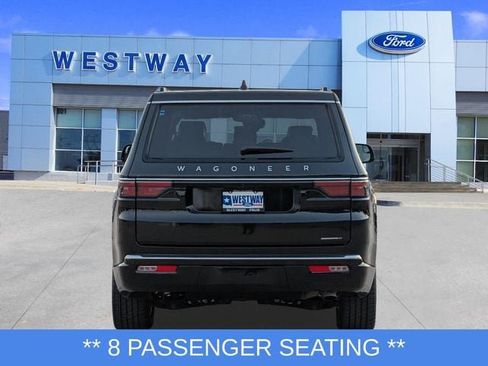 Used 2024 Jeep Wagoneer Series II w/ Flexible Seating Group RWD image 4